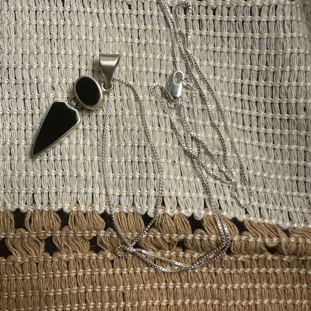 Double Black Stone and Sterling Silver Pendant Necklace on Silver Chain - Picture 6 of 9